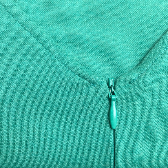 Green fitted Dress - Picture 5 of 8